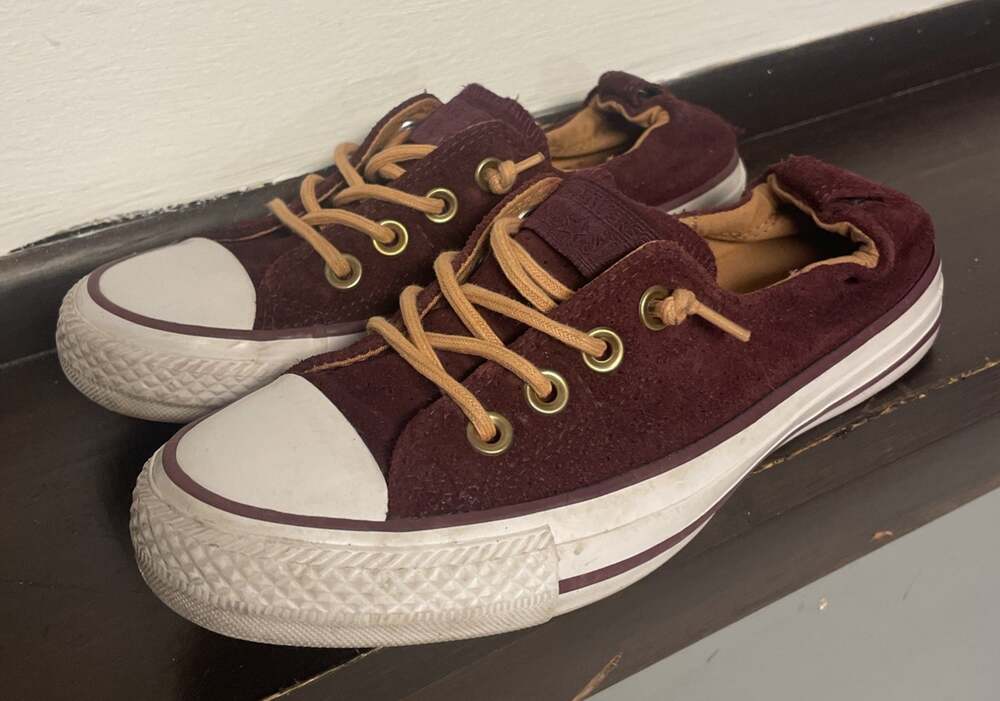 Converse Chuck Taylor Shoreline Slip Women Size 6 Maroon Burgundy Suede Leather